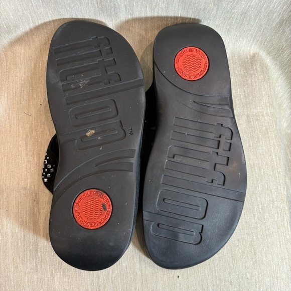 FITFLOP Sz 10 Novy Slip On Front Post Studded  Comfort Sole Trendy Edgy Sandals - Picture 7 of 7